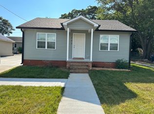 405 Holt St, Lexington, NC 27292