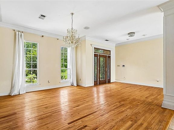3rd image of 60168 Peach Orchard Rd