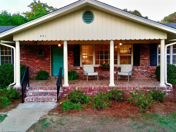 801 Peterson Dr, Gardendale, AL 35071