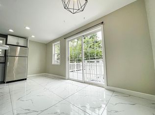 21 E 36th St #1, Bayonne, NJ 07002