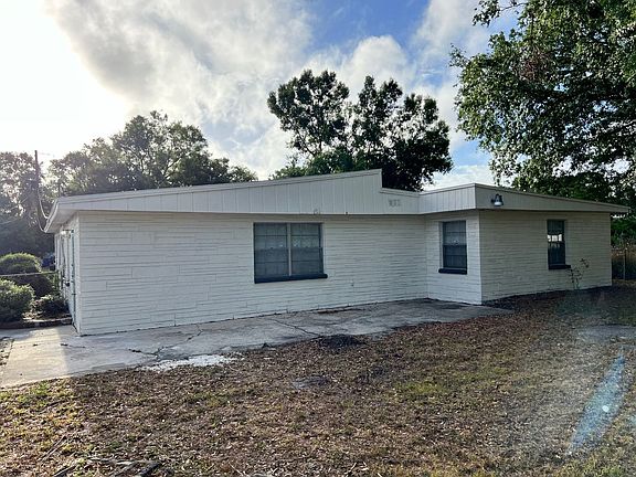 3rd image of 4903 S 83rd St