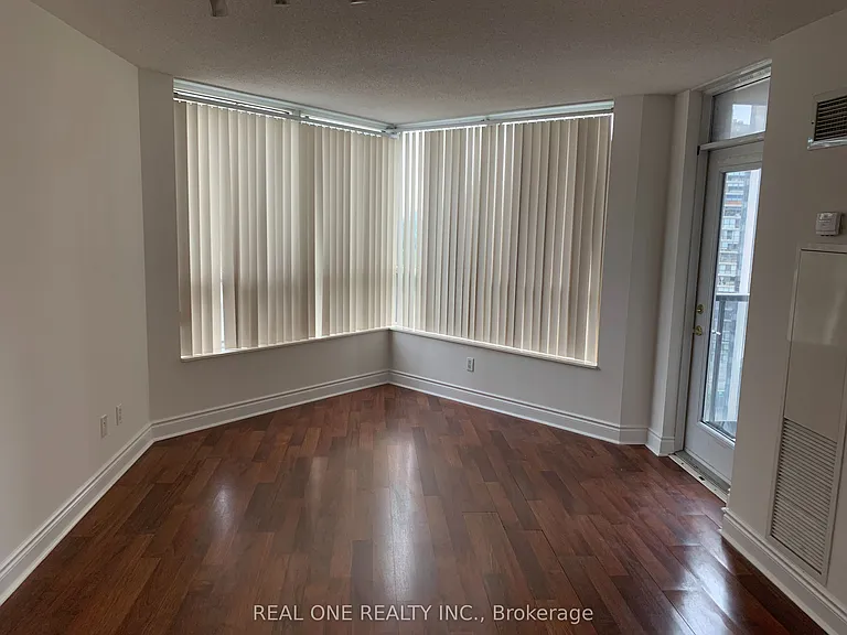 10 Northtown Way #1309 — Photo 16