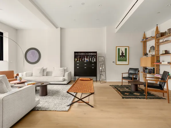11 Beach Street THA image 3 of 24