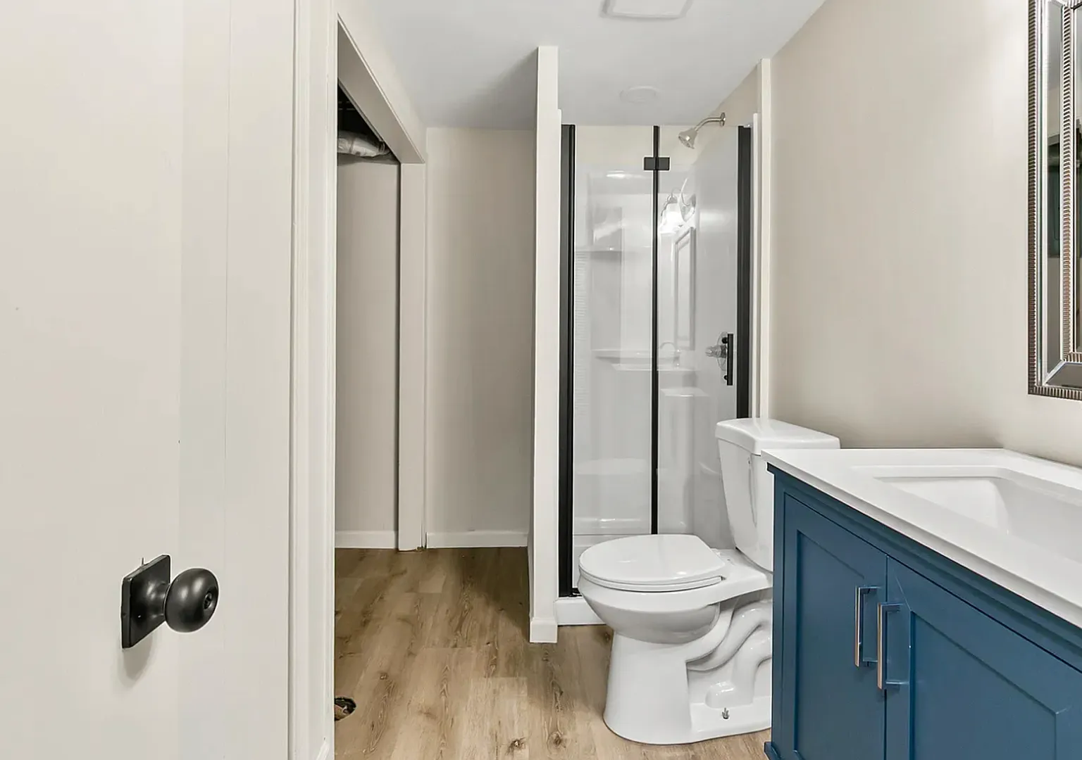 Beautifully Remodeled 3-Bedroom Home in Florence with Finished Basement & Large Corner Lot — Photo 3