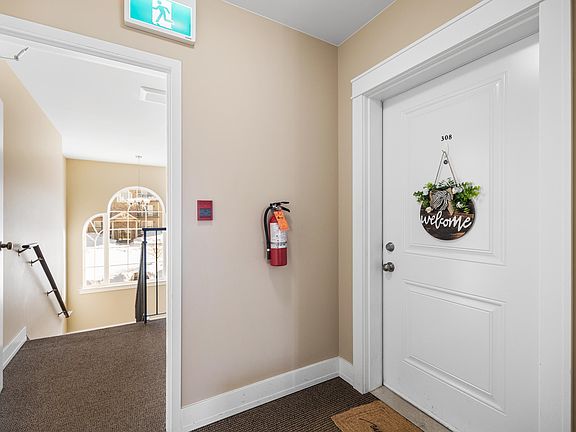 3rd image of 204 Shakespeare Dr #308