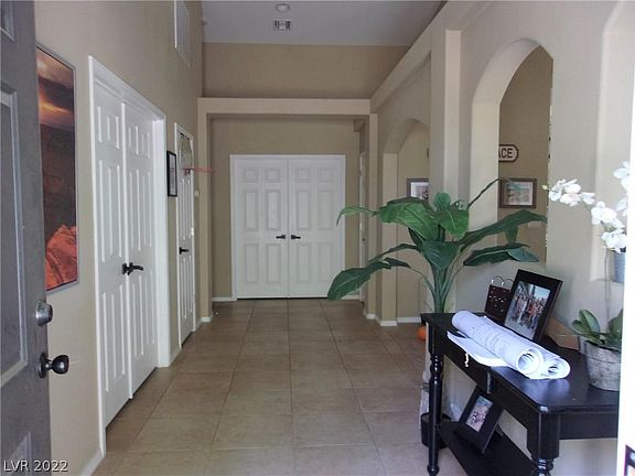 2nd image of 1230 Country Club Dr