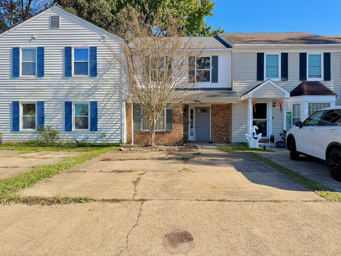 Townhouse centrally located in Virginia Beach! — Photo 1