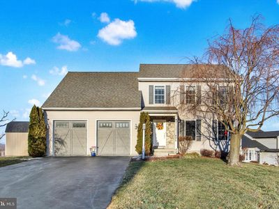 495 N Burberry Ln, Mount Wolf, PA, 17347