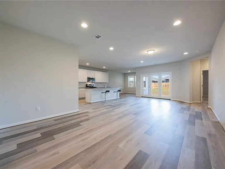 204 Cold Spring Loop — Photo 27