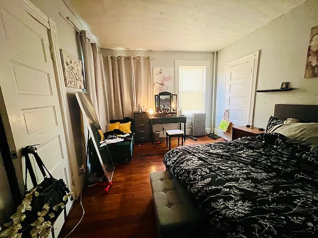 4 bed, 9999 sqft, $2,900 — Photo 2