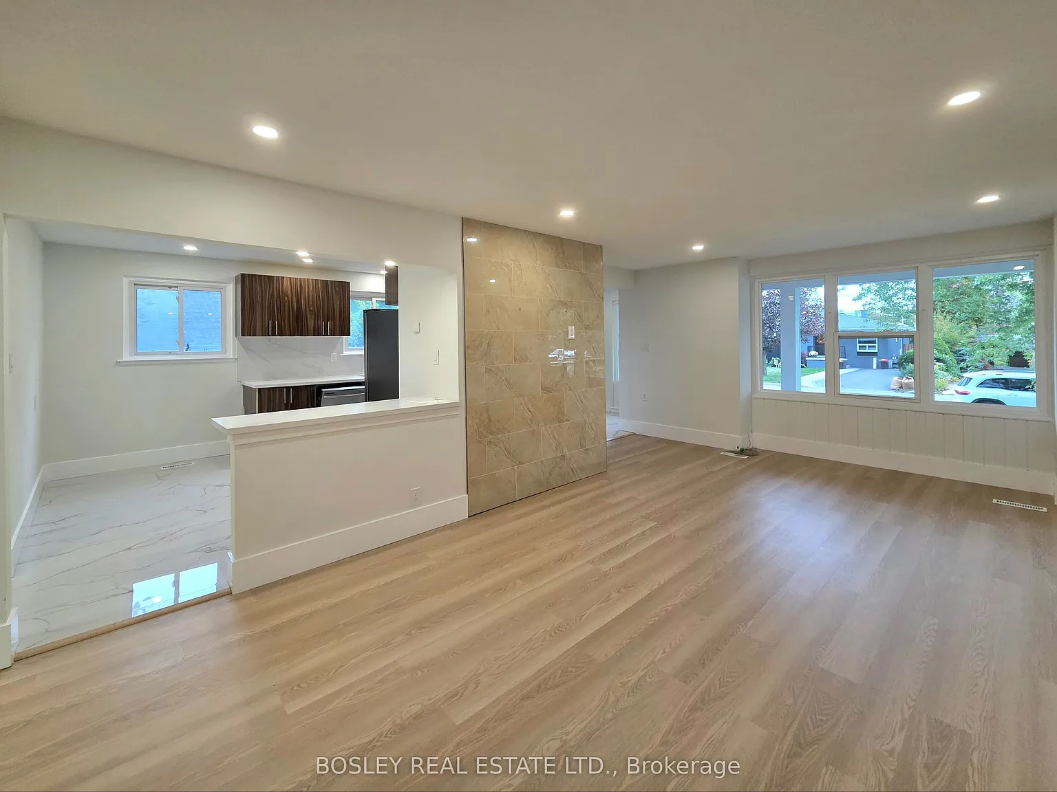 3 bed, $2,500 — Photo 2