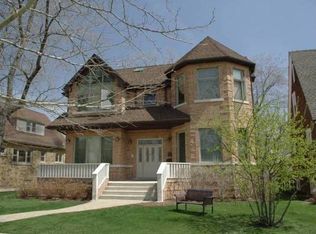 229 N Knight Ave, Park Ridge, IL 60068