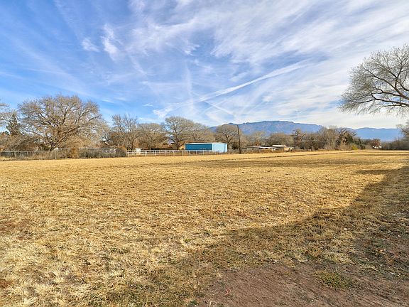 5th image of 10119 Guadalupe Trl NW