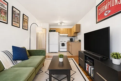 130 Emerson St #32C Photo 1 130 Emerson St #32C Photo 1