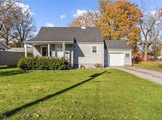 27 Helena Dr, Struthers, OH 44471