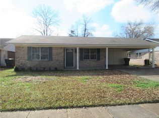 1810 Mars Dr, Bossier City, LA 71112