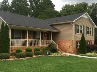 2203 Sutton Place Dr, Jasper, AL 35504