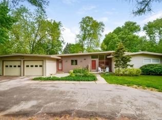 4389 Braeburn Dr SE, Grand Rapids, MI 49546