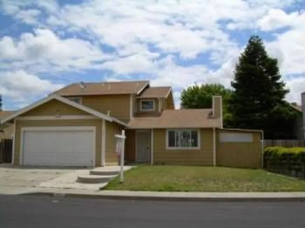 907 Emperor Dr, Suisun City, CA 94585