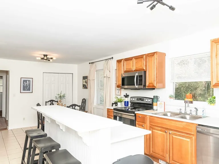 4454 Roberta Cir — Photo 18