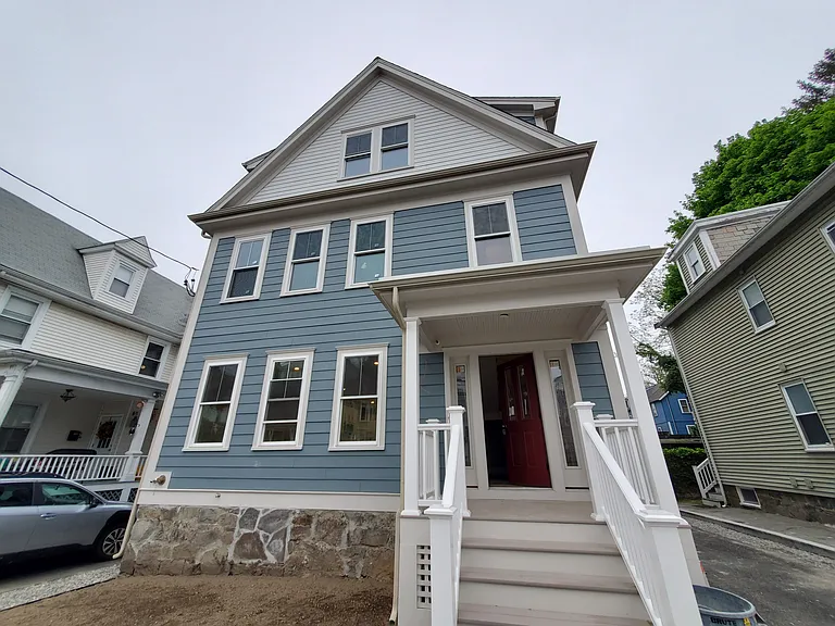 51 Fairbanks St — Photo 16
