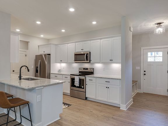 5th image of 2621 Camrose Way Lot 117