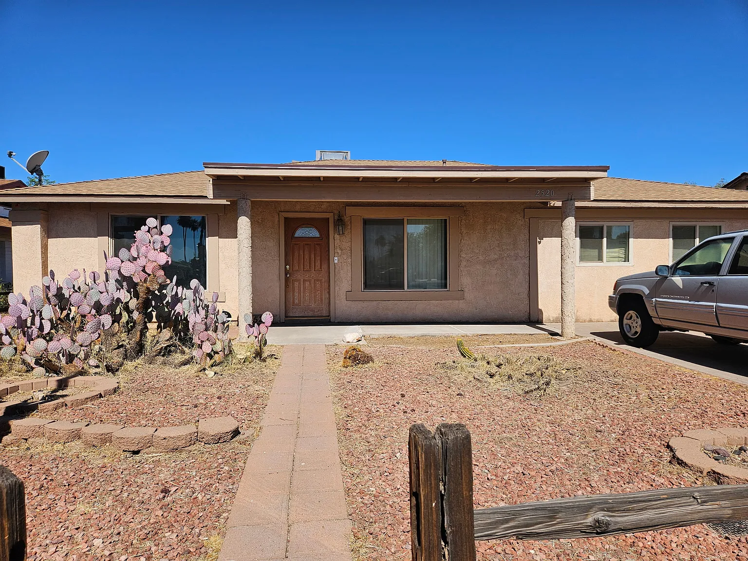 S Cottonwood Dr, Tempe — Photo 1