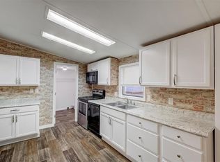 7302 Red Oak Dr SE, Acworth, GA 30102