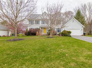 32 Scarborough Park, Rochester, NY 14625