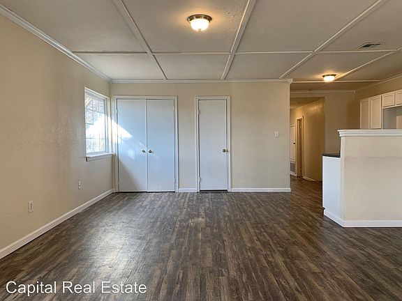 5th image of 606 N Pesotum Ave