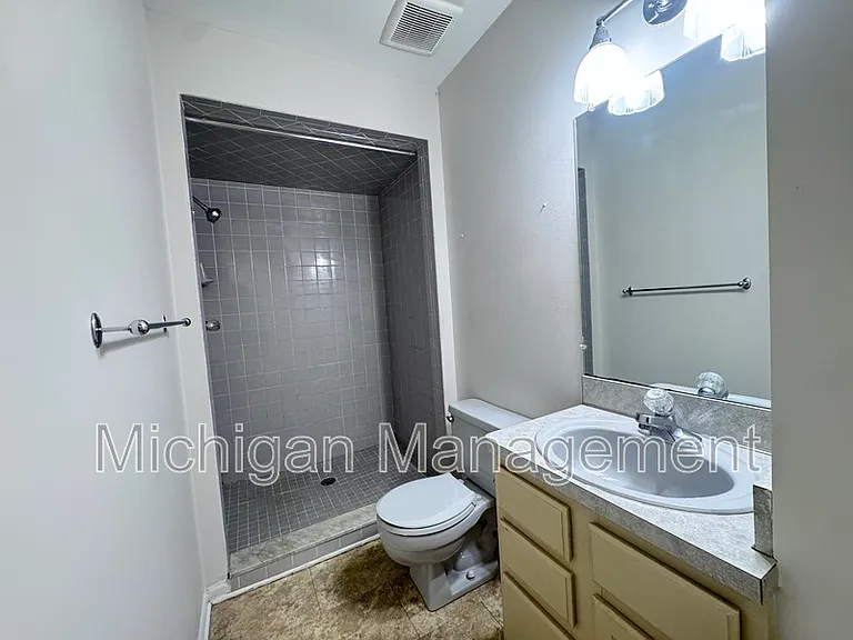 173 Algansee Dr — Photo 16