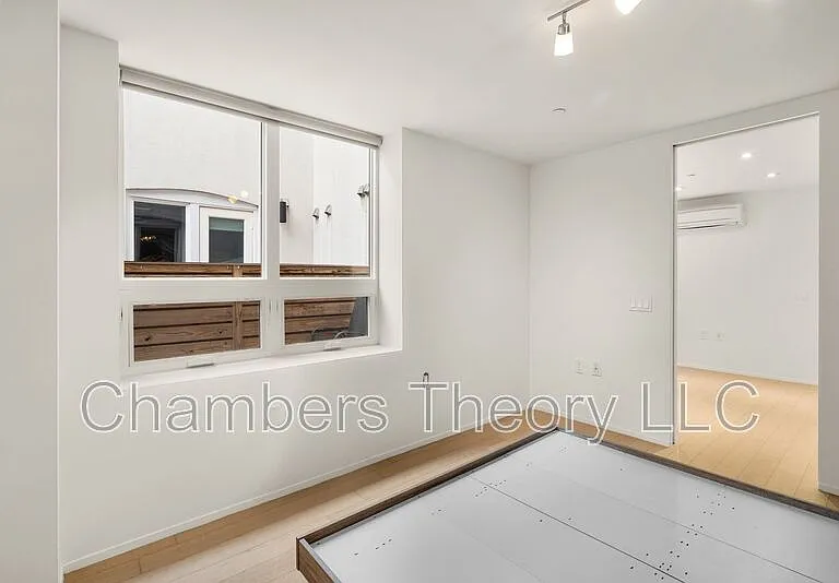 2422 17th St NW #104 — Photo 15