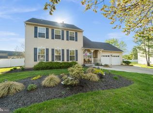 14 Rittenhouse Sq, Sicklerville, NJ 08081