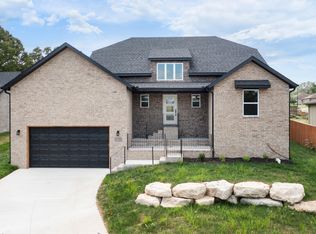 2110 E Wren St, Ozark, MO 65721