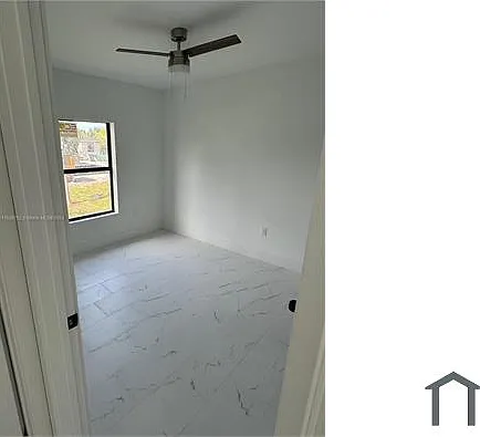 325 NW 11th St #1 — Photo 5