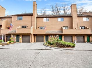 Riverbank Crossing, Danbury, CT 06810