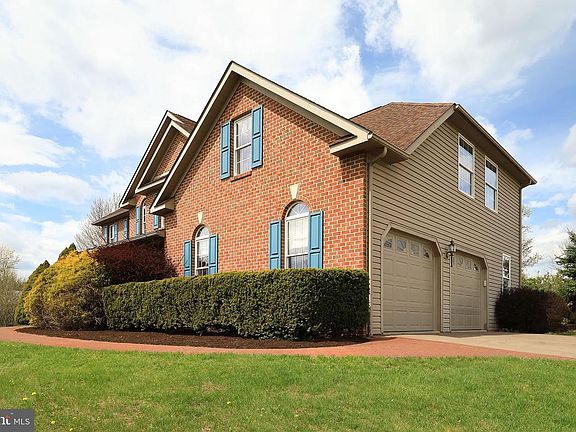 5th image of 155 Lorinda Ln