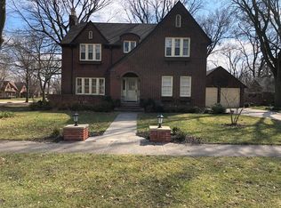1204 Garfield Ave, Aurora, IL 60506