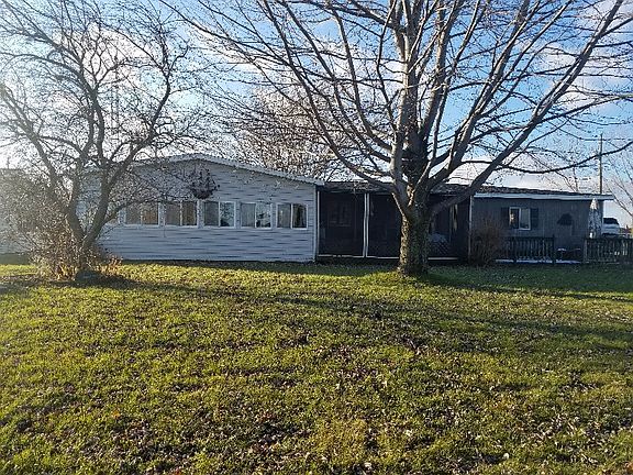 3rd image of 4579 Lake Superior Dr