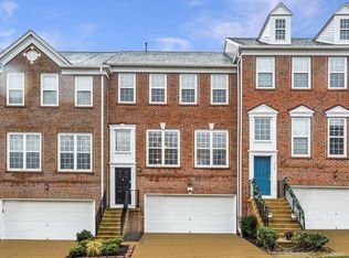 12577 Scenic Ridge Trl, Fairfax, VA 22033