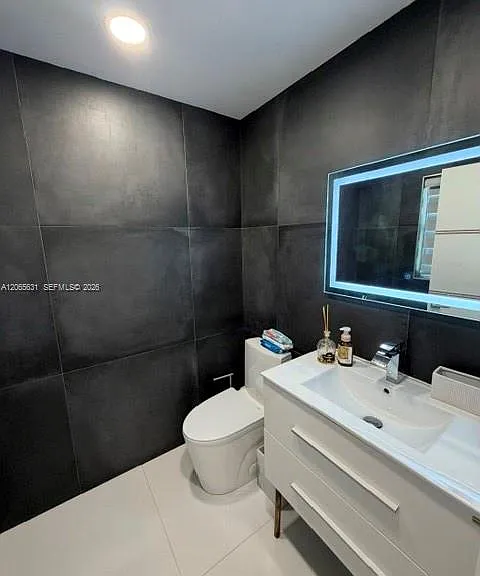 4959 SW 33rd Way — Photo 3