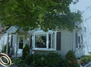 2294 Walnut Rd, Auburn Hills, MI 48326