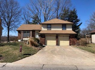 14612 Laquinta Dr, Grandview, MO 64030