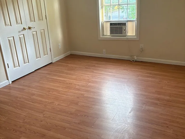 706 Washington Ave #2 — Photo 4