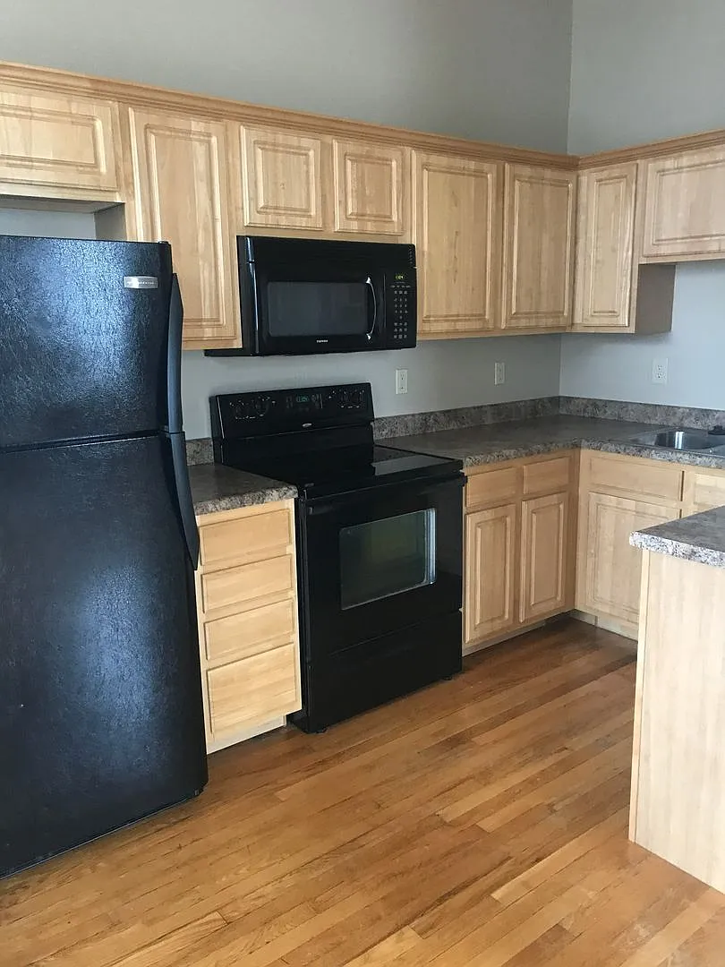 The perfect location for your lifestyle — Photo 1