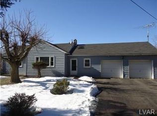 2233 Stonesthrow Rd, Bethlehem, PA 18015