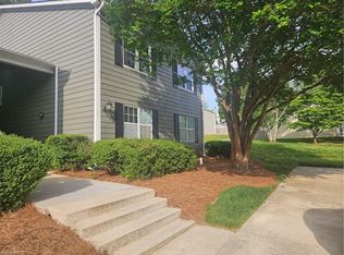 737 Shelby Dr APT D, Greensboro, NC 27409