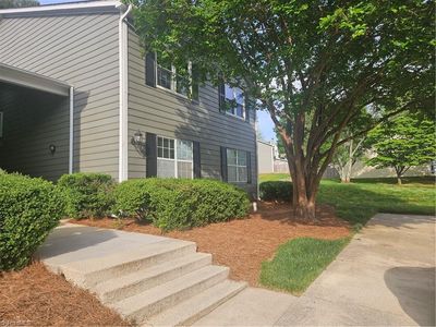 737 Shelby Dr APT D, Greensboro, NC, 27409