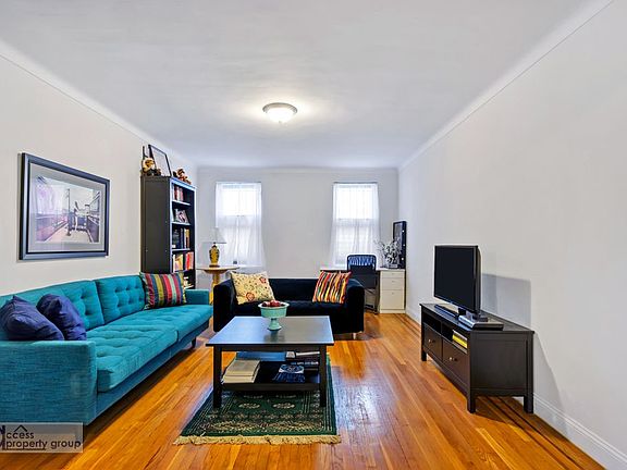 2nd image of 98 Park Ter E APT 1F