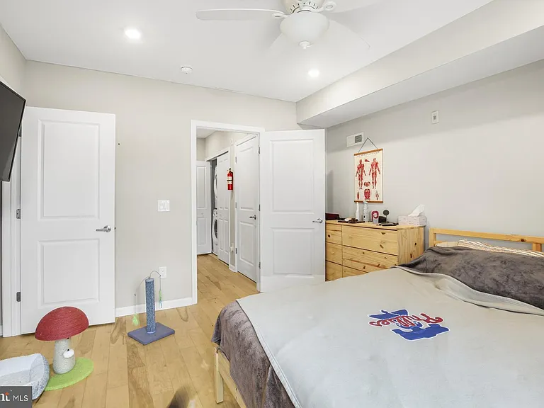 1431 Poplar St #D — Photo 15